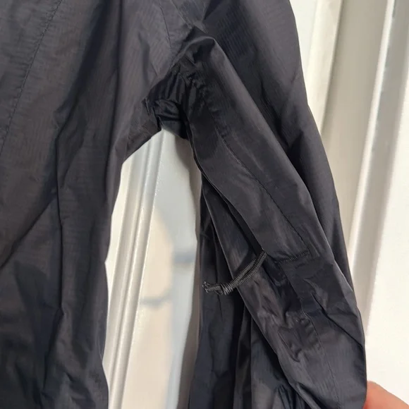 The North Face Dry Vent Rain Jacket - Picture 4 of 8